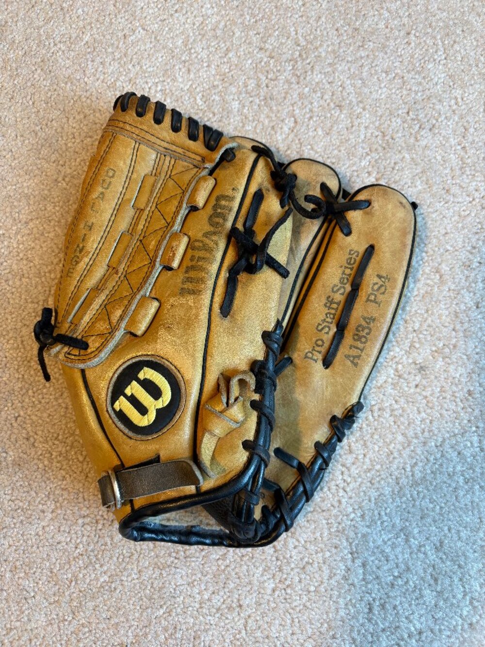 Wilson Pro Staff Series A1834 PS4 Baseball Glove Mitt 12" RHT